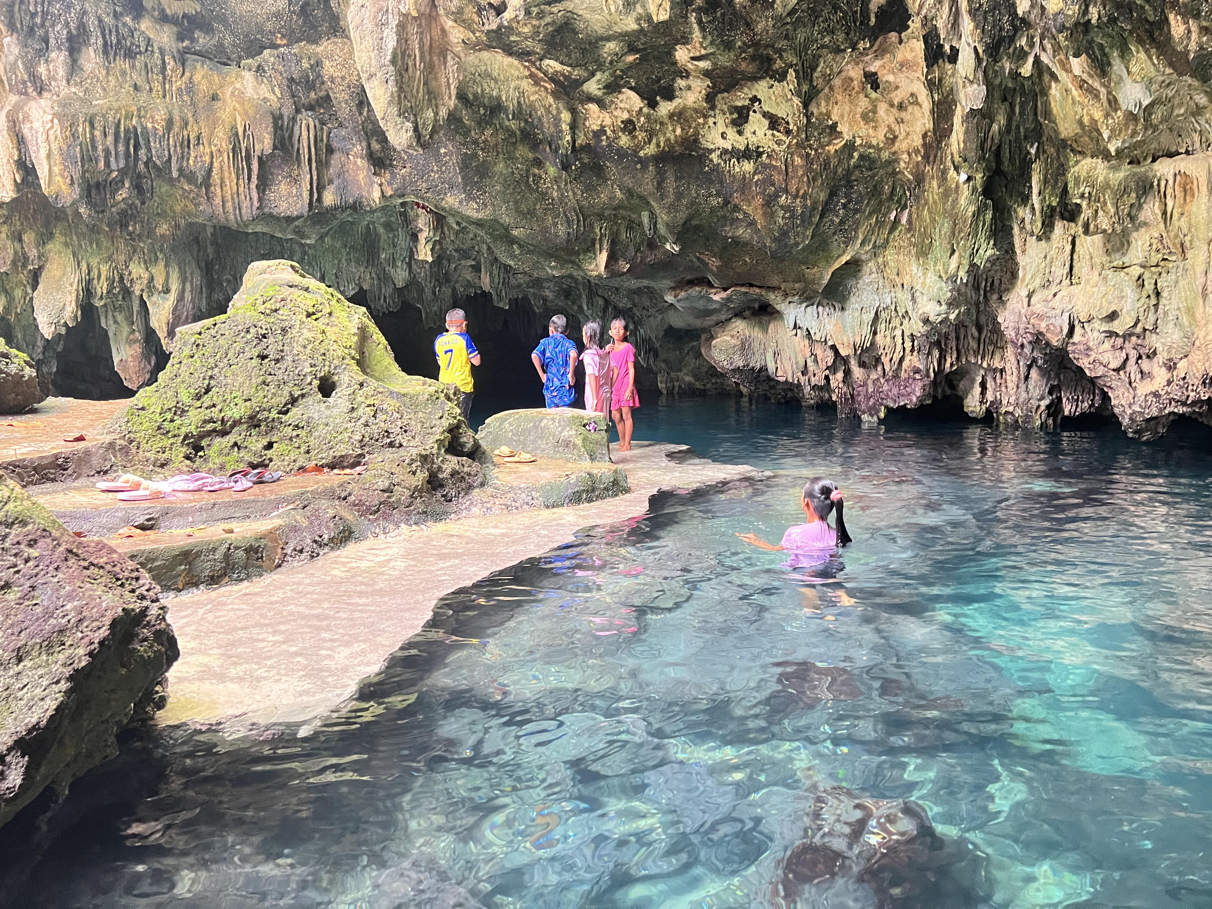 Tenang dan Menyegarkan di Goa Te’e Kosapi